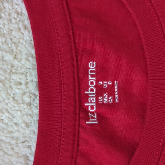 Liz Claiborne Red T-shirt - Picture 2 of 4